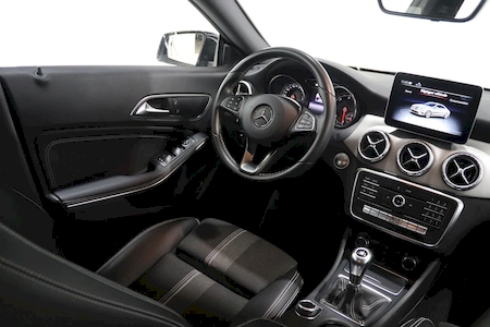 MERCEDES CLA 180 D SENSATION BV6  ******* 2 EME MAIN AVEC SEULEMENT 57245 KMS !!! **********